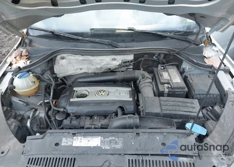 2010 Volkswagen Tiguan Wolfsburg Edition z USA, uszkodzony, nr VIN WVGAV7AX8AW001739